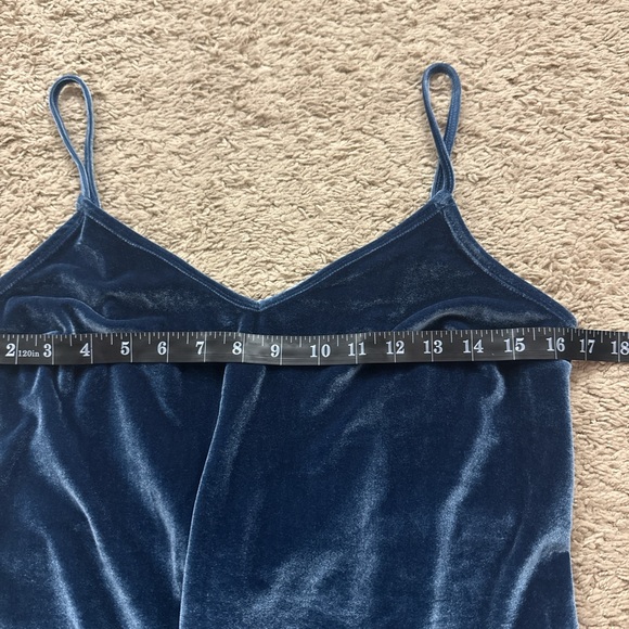 Hollister Blue Velvet Slip - Picture 3 of 6
